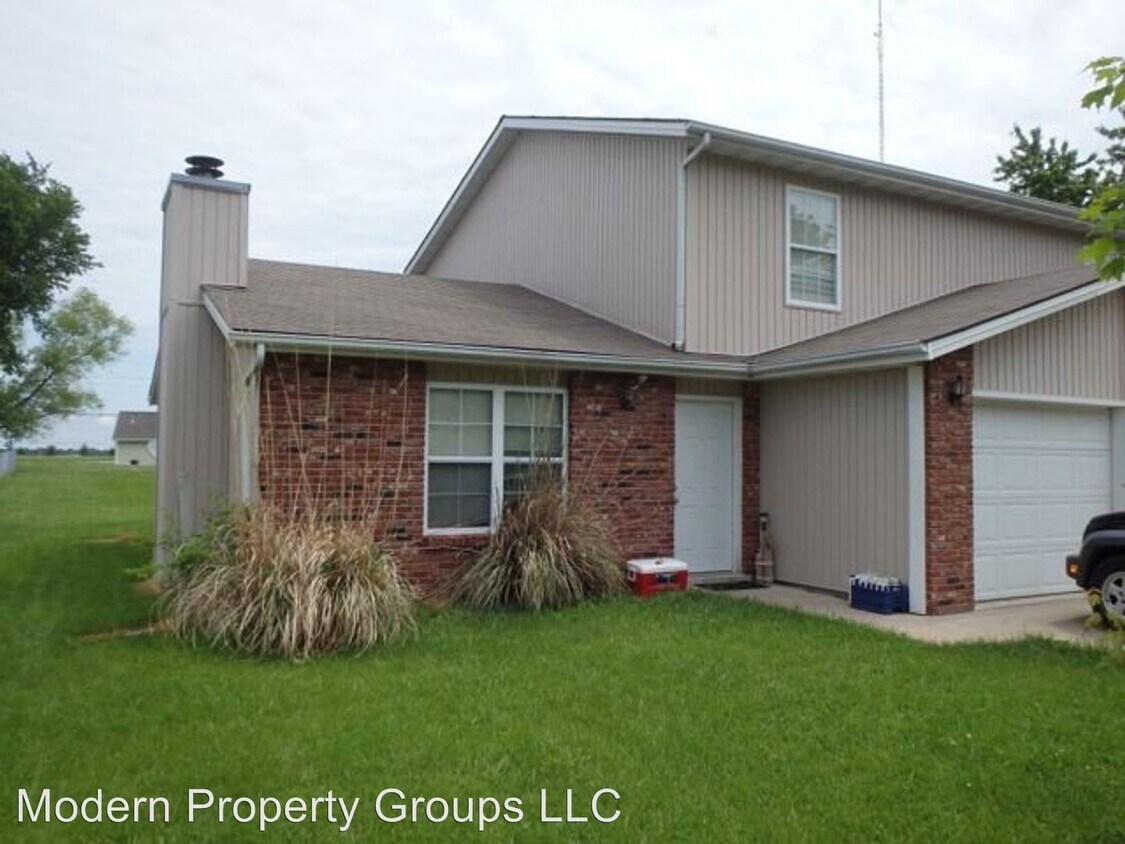 Foto principal - 4811 E Schooner Rd