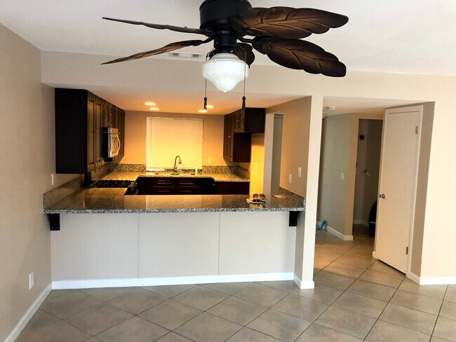 Kitchen - 5114 Longfellow Way