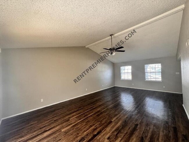 Building Photo - 7941 Bermejo Rd