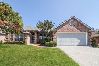 Building Photo - 752 Bryan Dr