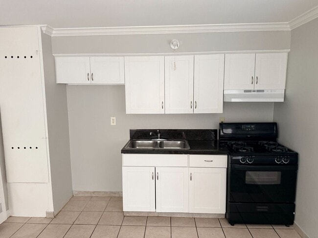 Building Photo - 1266 W Stoneridge Ct