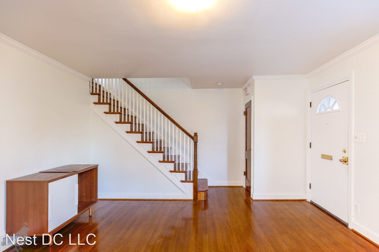 Primary Photo - 4 br, 2 bath House - 3937 Ames St NE
