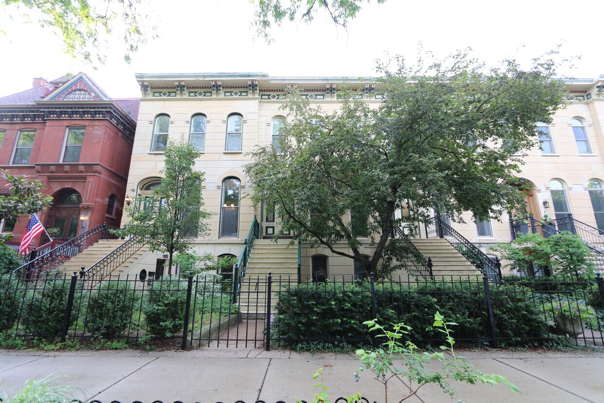 Primary Photo - 1260 W Lexington St