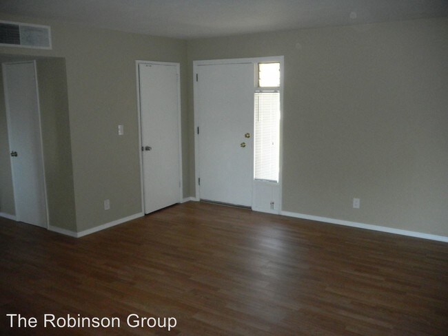 Building Photo - 7113-7117 N 54th Ave