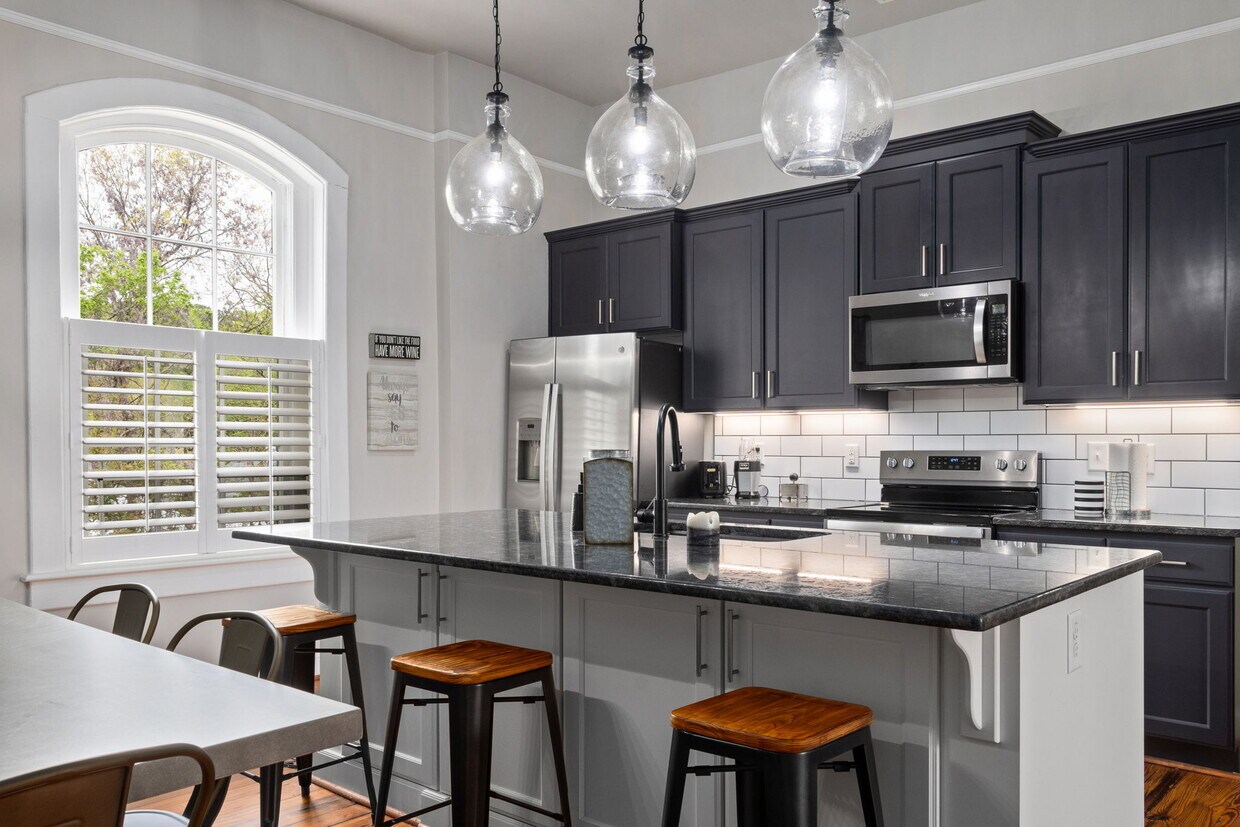 Foto principal - 813 Brewer Ave