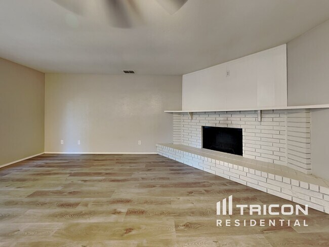 Foto del edificio - 509 Forestwood Dr