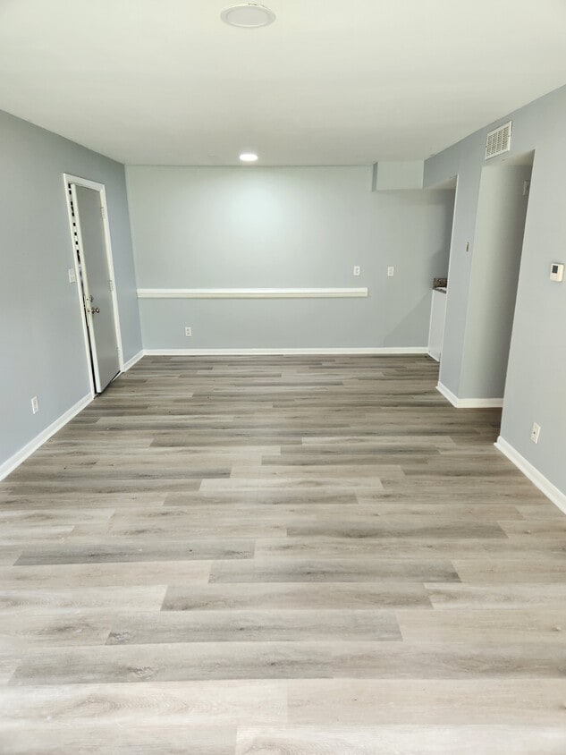 Building Photo - 2819 North O.Henry Boulevard