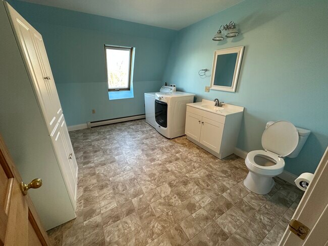 Foto del edificio - 524 W River Rd