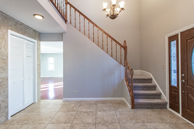 Building Photo - 1025 Hobson Dr