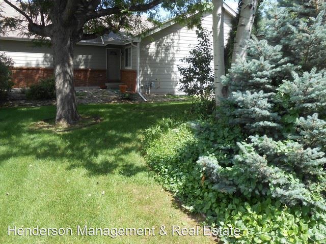 Building Photo - 926-928 Silver Leaf Pl