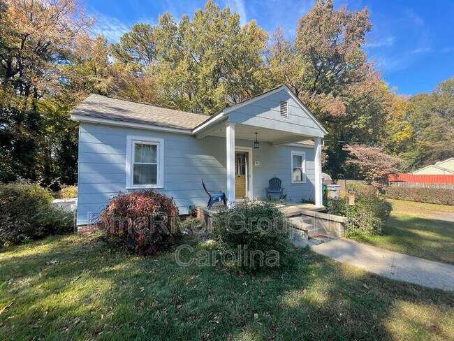 Foto del edificio - 4801 Wild Rose Ln