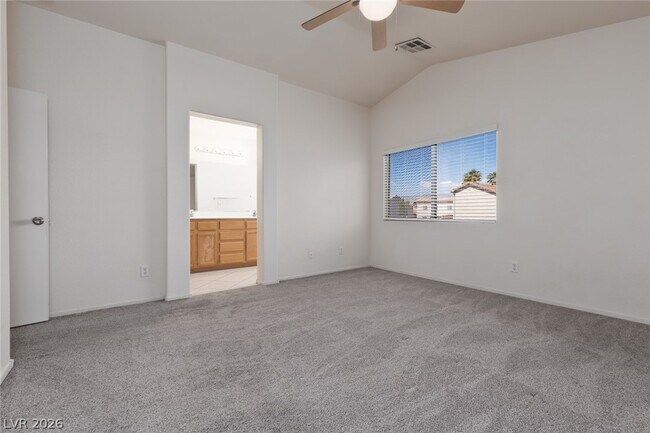 Foto del edificio - 6042 Highland Gardens Dr