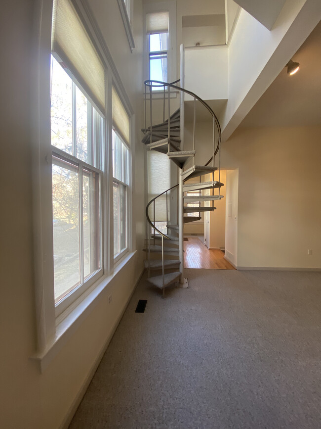 Living Rm Front Hall - 2638 Bellevue Ave