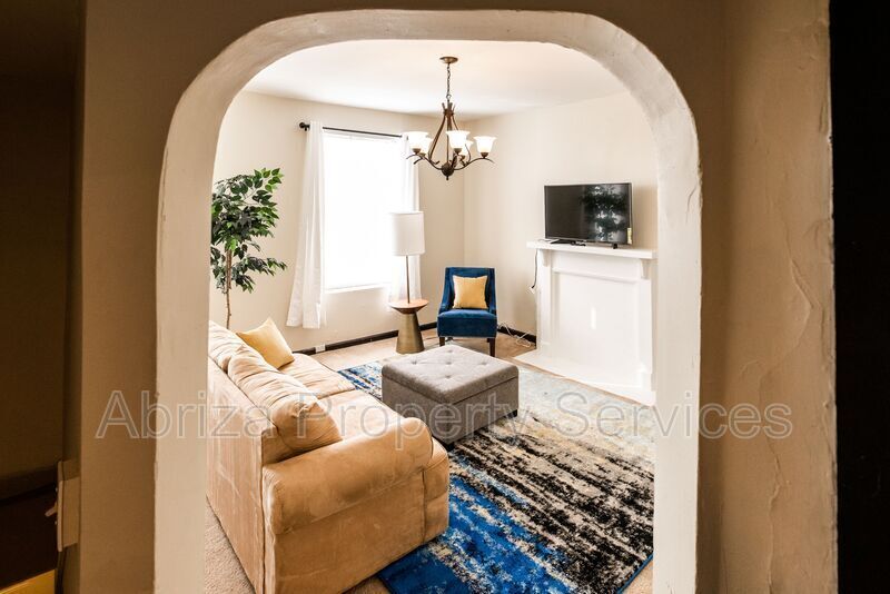 Foto principal - 2153 Stansbury St