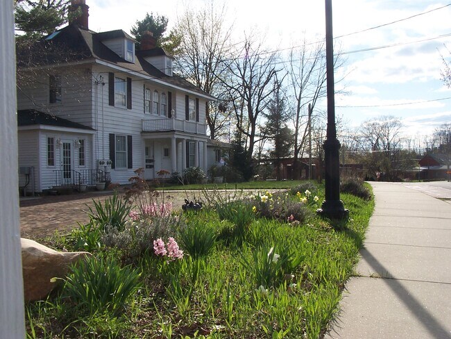 Foto del edificio - 192 Hartford Rd