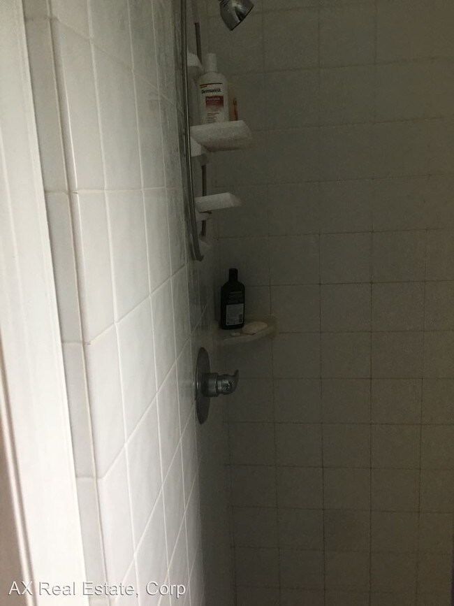 Foto del edificio - 20 Prospect St W