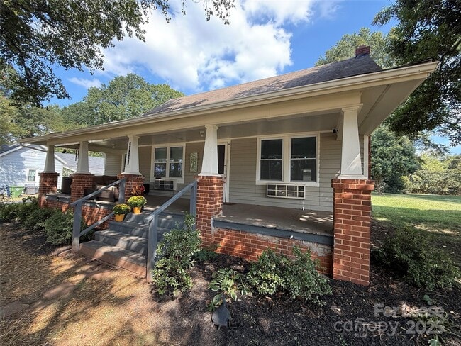 Building Photo - 20220 Zion Ave