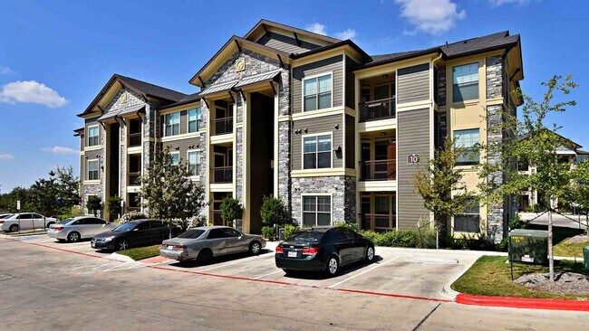 Park On Wurzbach Apartments San Antonio Tx Apartments Com