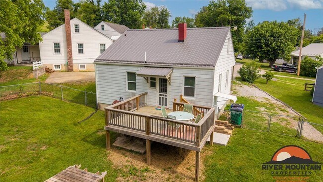 Foto del edificio - Cozy Single-Family Home in Christiansburg