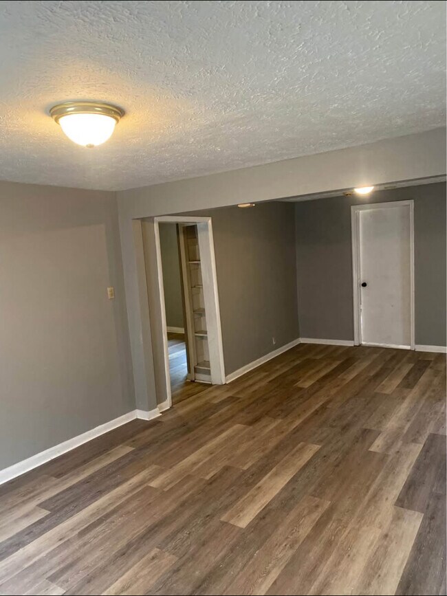 Foto del edificio - 307 Cude St