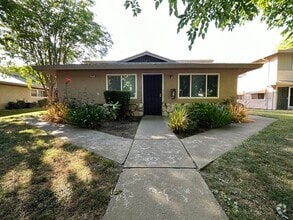 Building Photo - 2008 Benita Dr