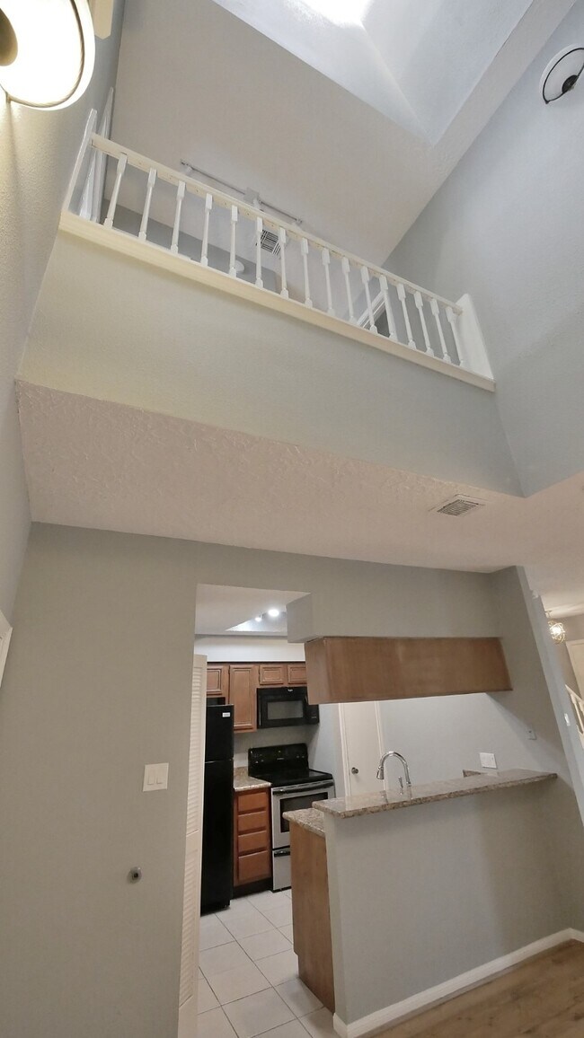 Foto del edificio - 800 Country Pl Dr