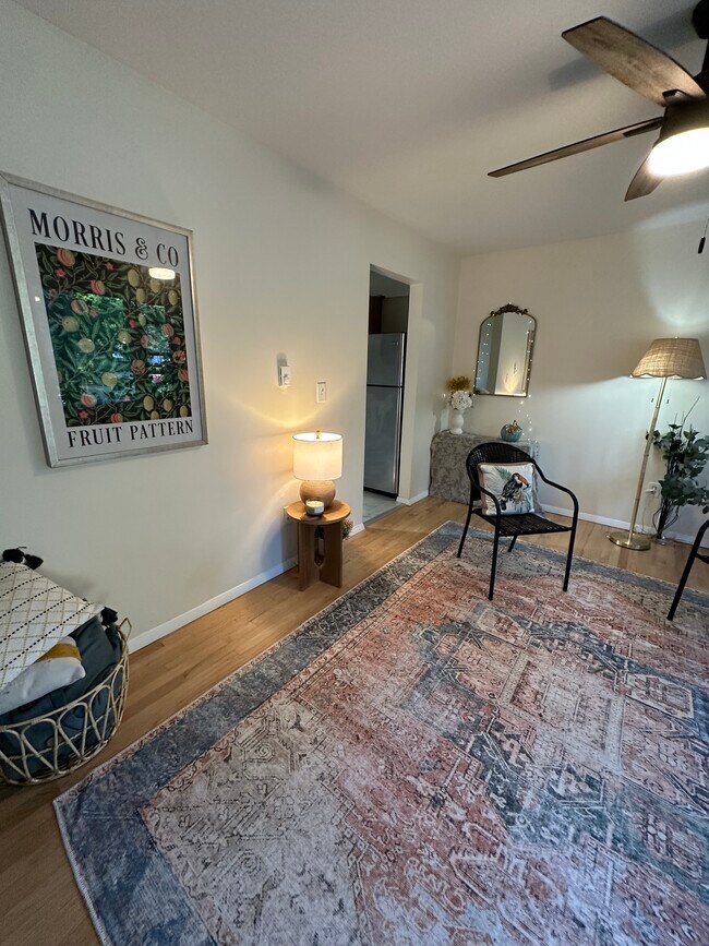 Living room - 91 Faith St