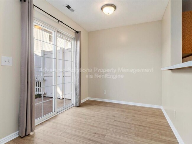 Foto del edificio - 8812 Wollemi Pine Way