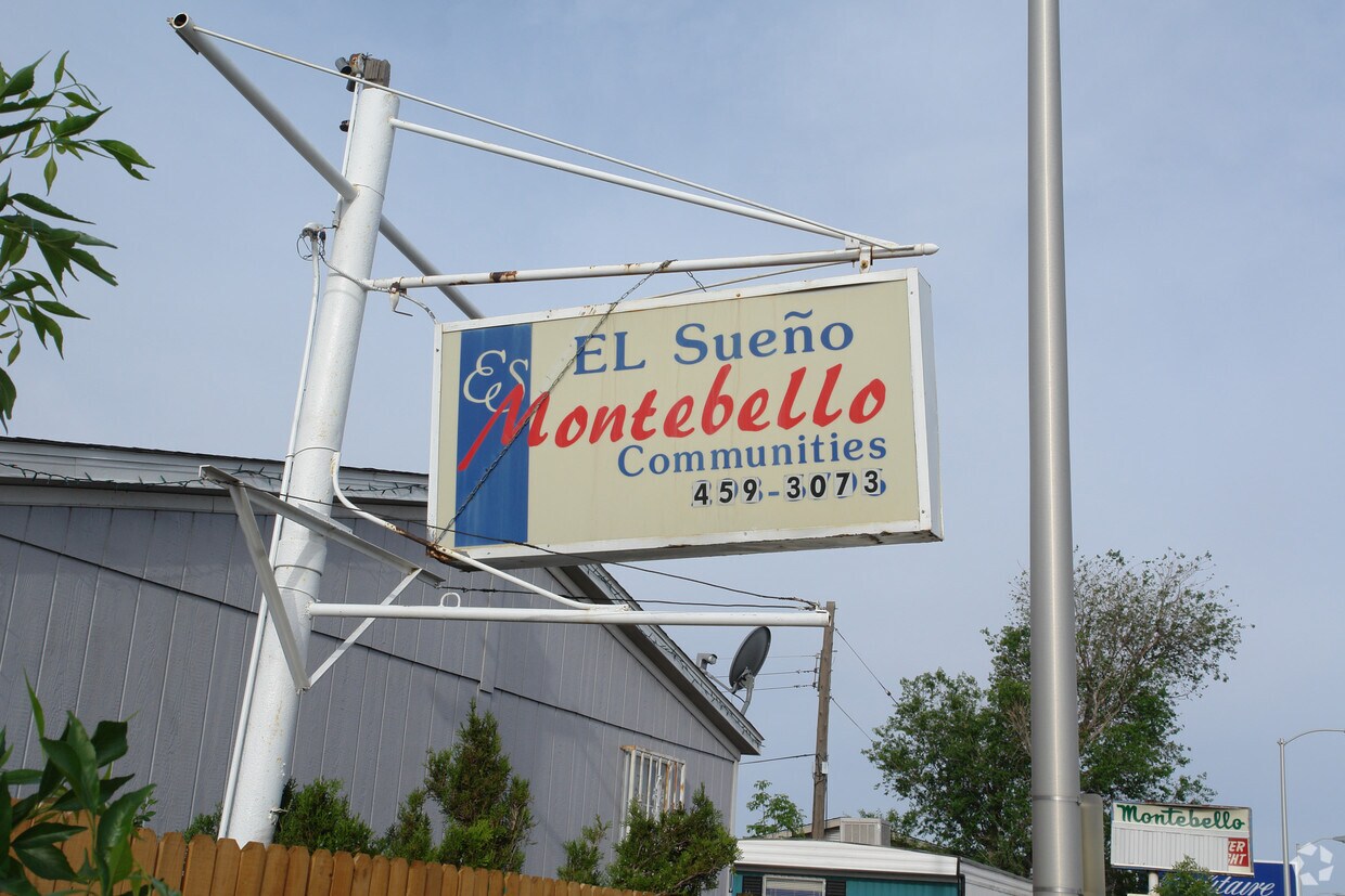 Foto del edificio - 10804 Central Ave SE