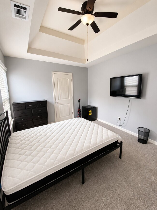 Foto del edificio - 1592 Pressley Ln