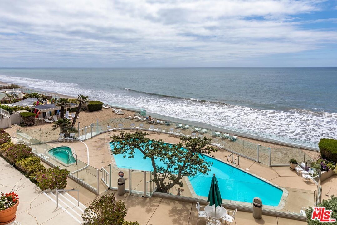 22548 E Pacific Coast Hwy Unit 305, Malibu, CA 90265 Room for Rent in Malibu, CA