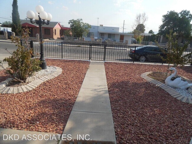 Foto del edificio - 2 br, 1 bath House - 7547 HERMOSILLO DR