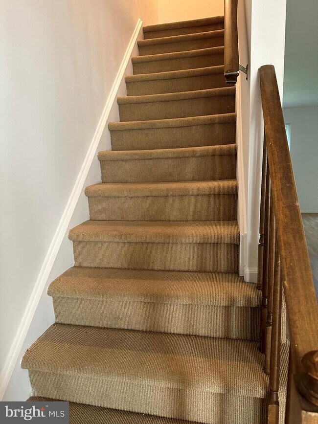 Foto del edificio - 4904 Blossom Ln