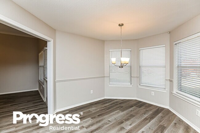 Building Photo - 1124 Westgrove Dr