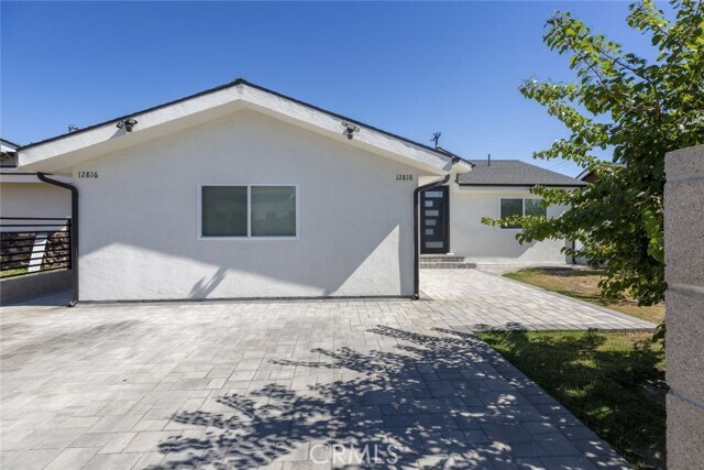 Foto principal - 12818 Arminta St