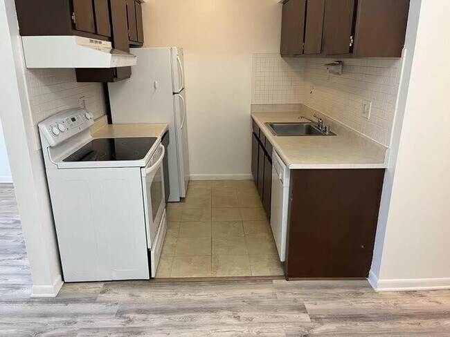 Foto del edificio - 31914 Harper Ave