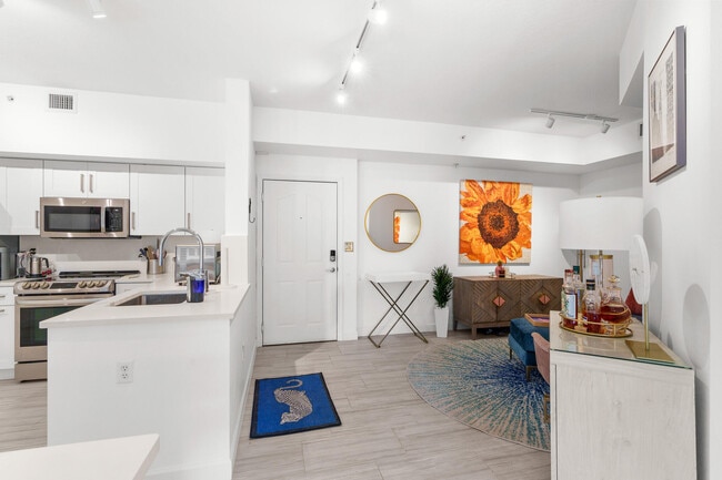 Building Photo - 255 NE 3rd Ave