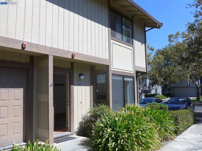 Building Photo - 6223 Joaquin Murieta Ave