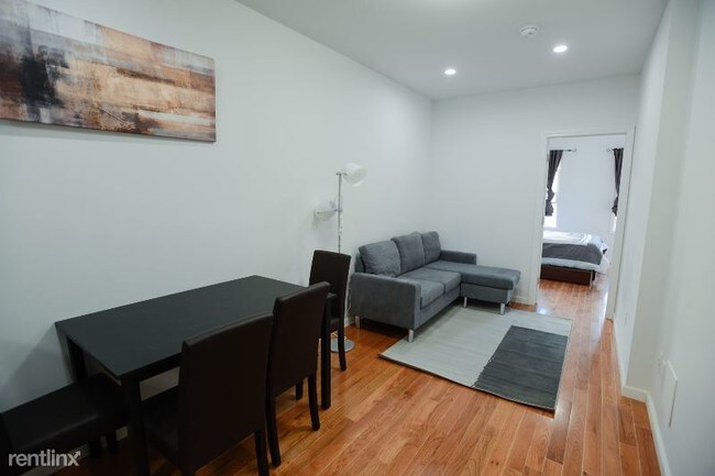 Building Photo - 1 br, 1 bath Apartment - 16-74 stephen street