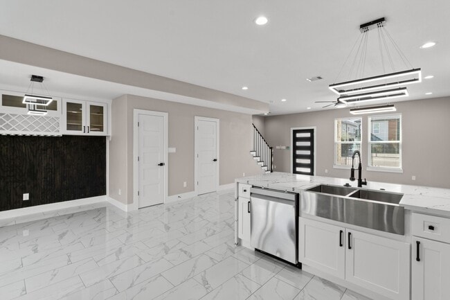 Foto del edificio - 7925 Colonial Ln