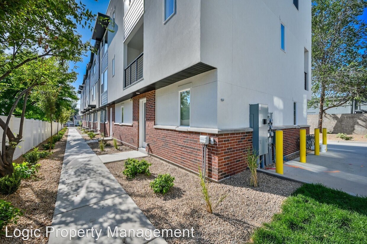 Primary Photo - 2 br, 2.5 bath House - 3327 South 1100 East