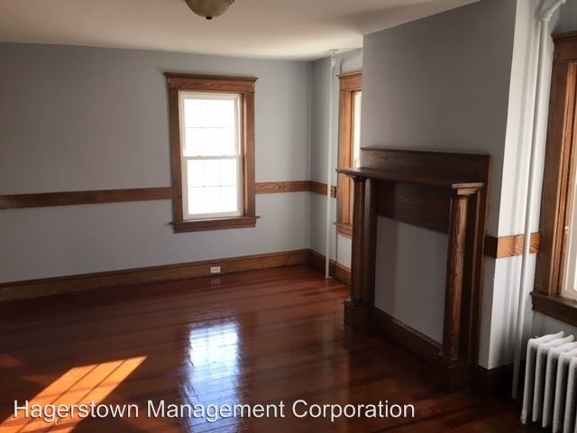 Building Photo - 17405 W Washington St