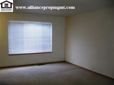 Building Photo - 2902 W Villard St