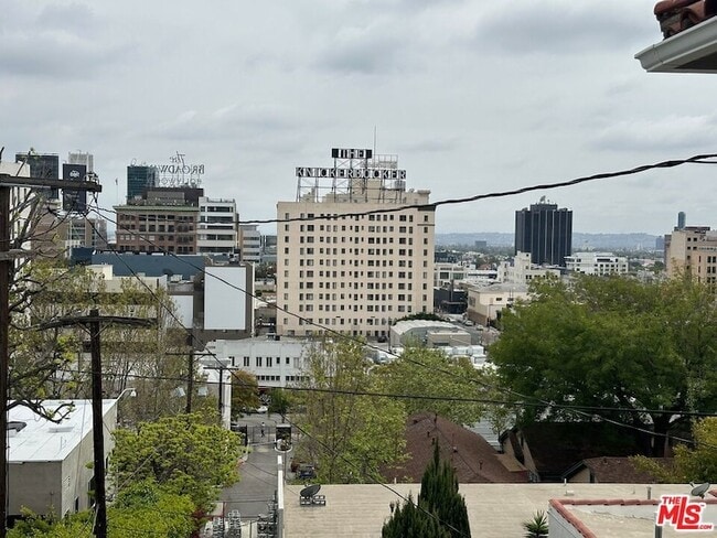 Building Photo - 6326 Franklin Ave