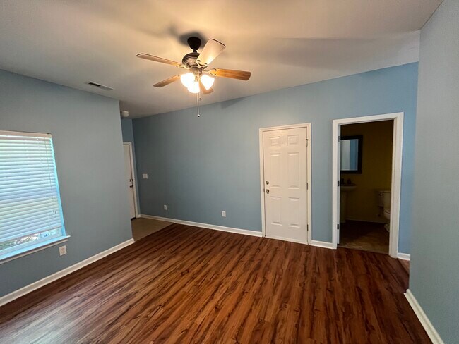 Building Photo - 117 Angel Oaks Ct