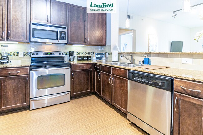 Building Photo - 7373 Valley View Ln