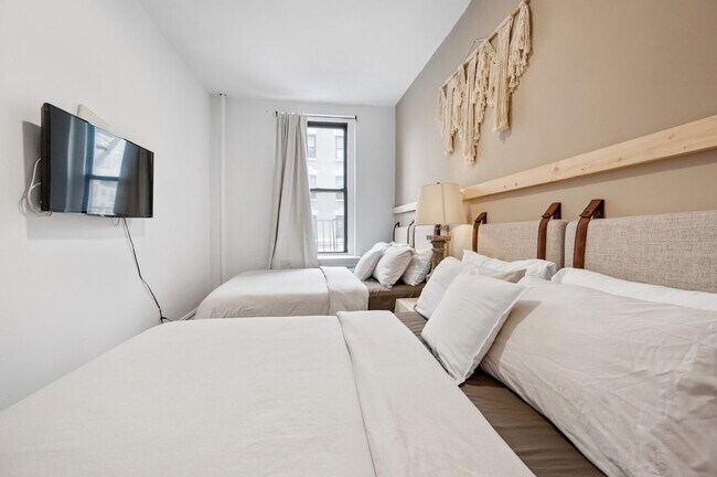 Foto del edificio - 400 W 47th St