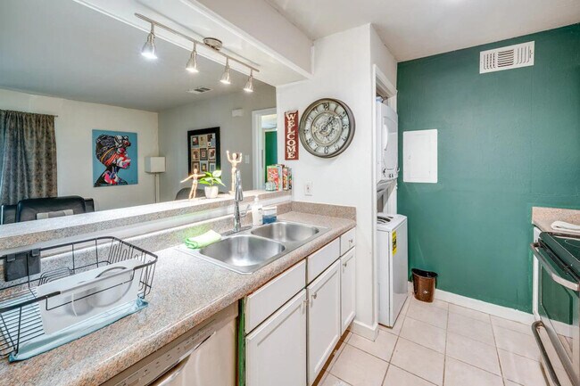 Foto del edificio - 6900 Skillman St