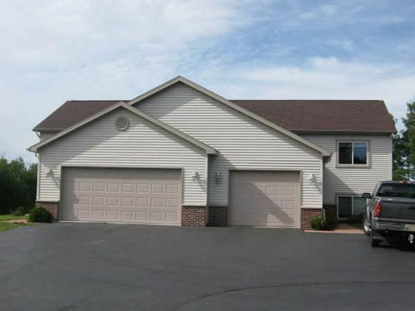 Street View with 1 car garage - 5259 Falcon Dr