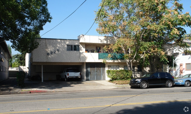 Building Photo - 6225 Fulton Ave